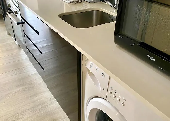 Tejo River View Classic Flat In Lisbons Historic Heart