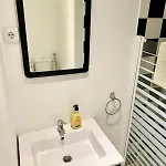 Tejo River View Classic Flat In Lisbons Historic Heart *