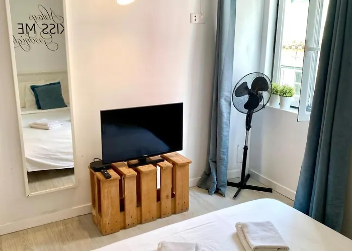 Διαμέρισμα Tejo River View Classic Flat In Lisbons Historic Heart *