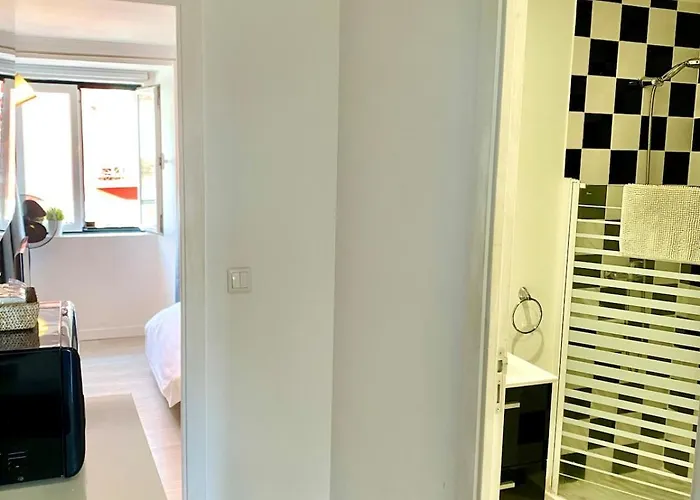 Διαμέρισμα Tejo River View Classic Flat In Lisbons Historic Heart