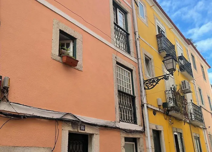 Tejo River View Classic Flat In Lisbons Historic Heart Διαμέρισμα Lisboa