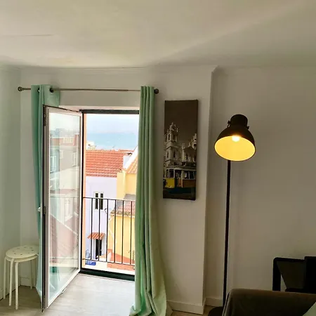 Apartment Tejo River View Classic Flat In Lisbons Historic Heart *