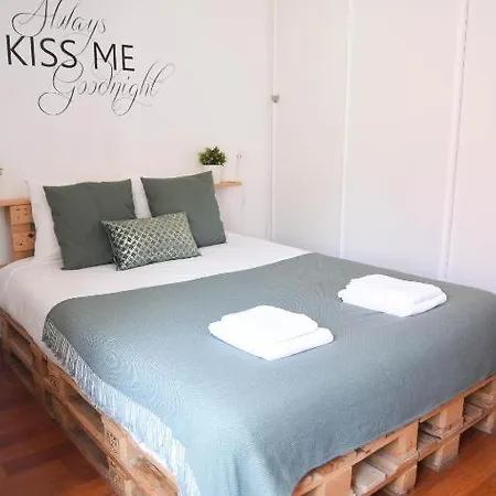 Tejo River View Classic Flat In Lisbons Historic Heart Lisboa