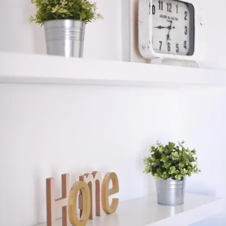 Apartman Tejo River View Classic Flat In Lisbons Historic Heart *